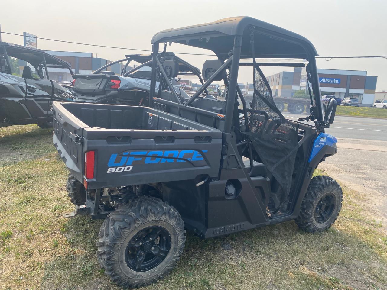 2023 CFMOTO UFORCE 600 EPS  Photo