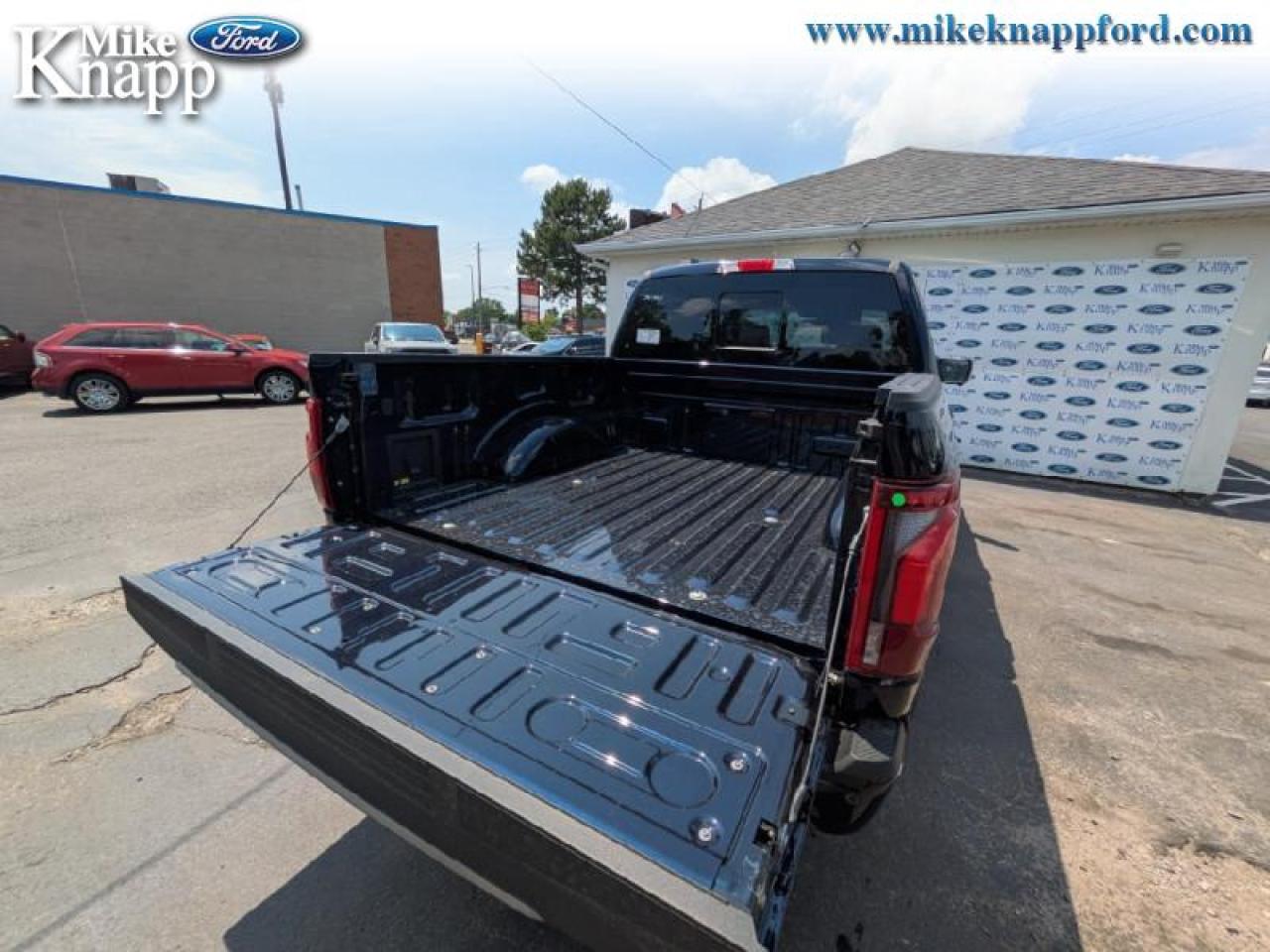 2025 Ford F-150 Lariat Photo4