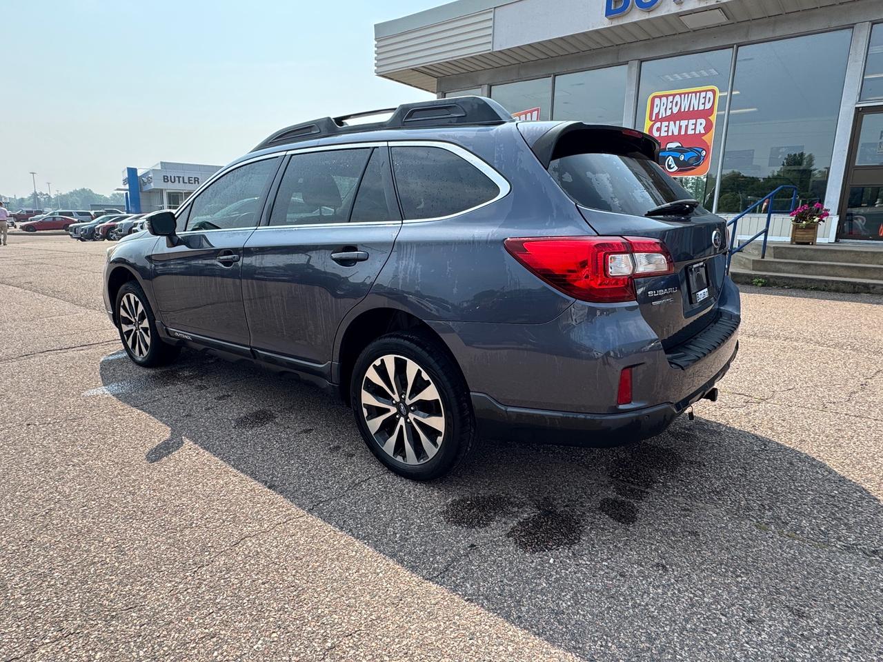 2017 Subaru Outback 3.6R Limited w/Technology Package (CVT) 4dr All-Wheel Drive Photo