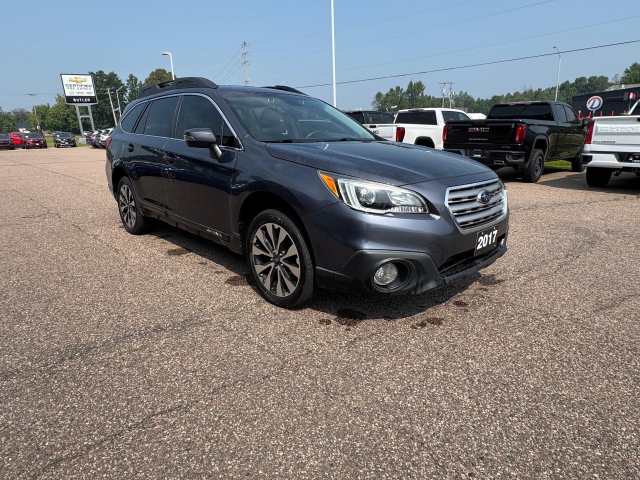 2017 Subaru Outback 3.6R Limited w/Technology Package (CVT) 4dr All-Wheel Drive Photo