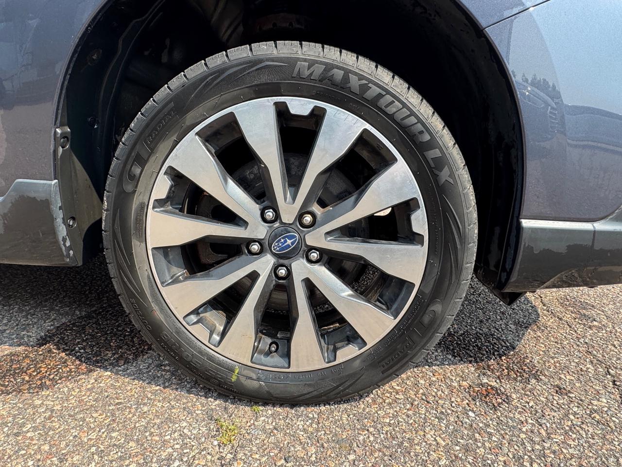 2017 Subaru Outback 3.6R Limited w/Technology Package (CVT) 4dr All-Wheel Drive Photo