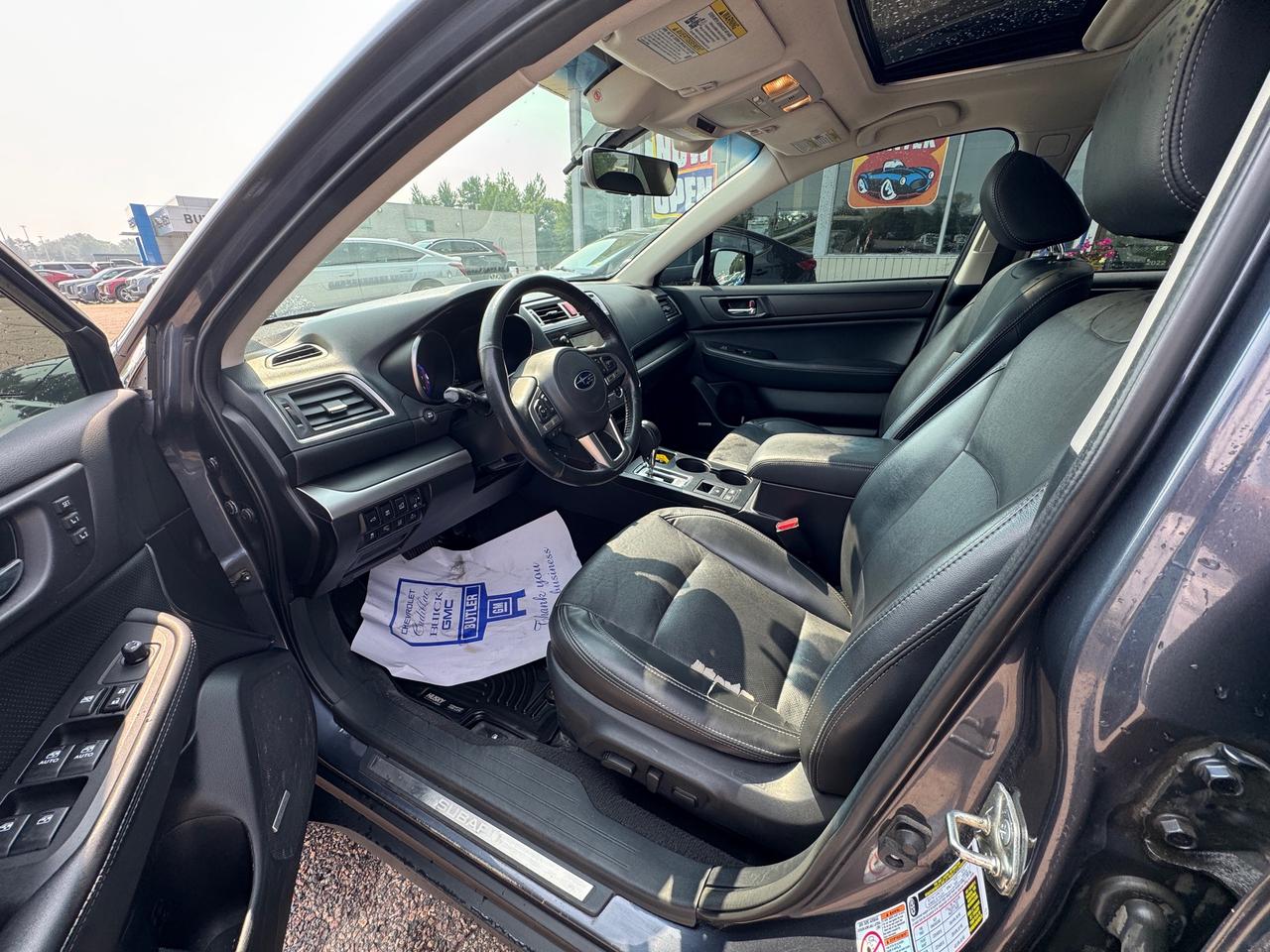 2017 Subaru Outback 3.6R Limited w/Technology Package (CVT) 4dr All-Wheel Drive Photo