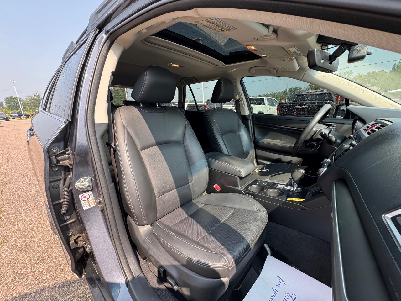 2017 Subaru Outback 3.6R Limited w/Technology Package (CVT) 4dr All-Wheel Drive Photo