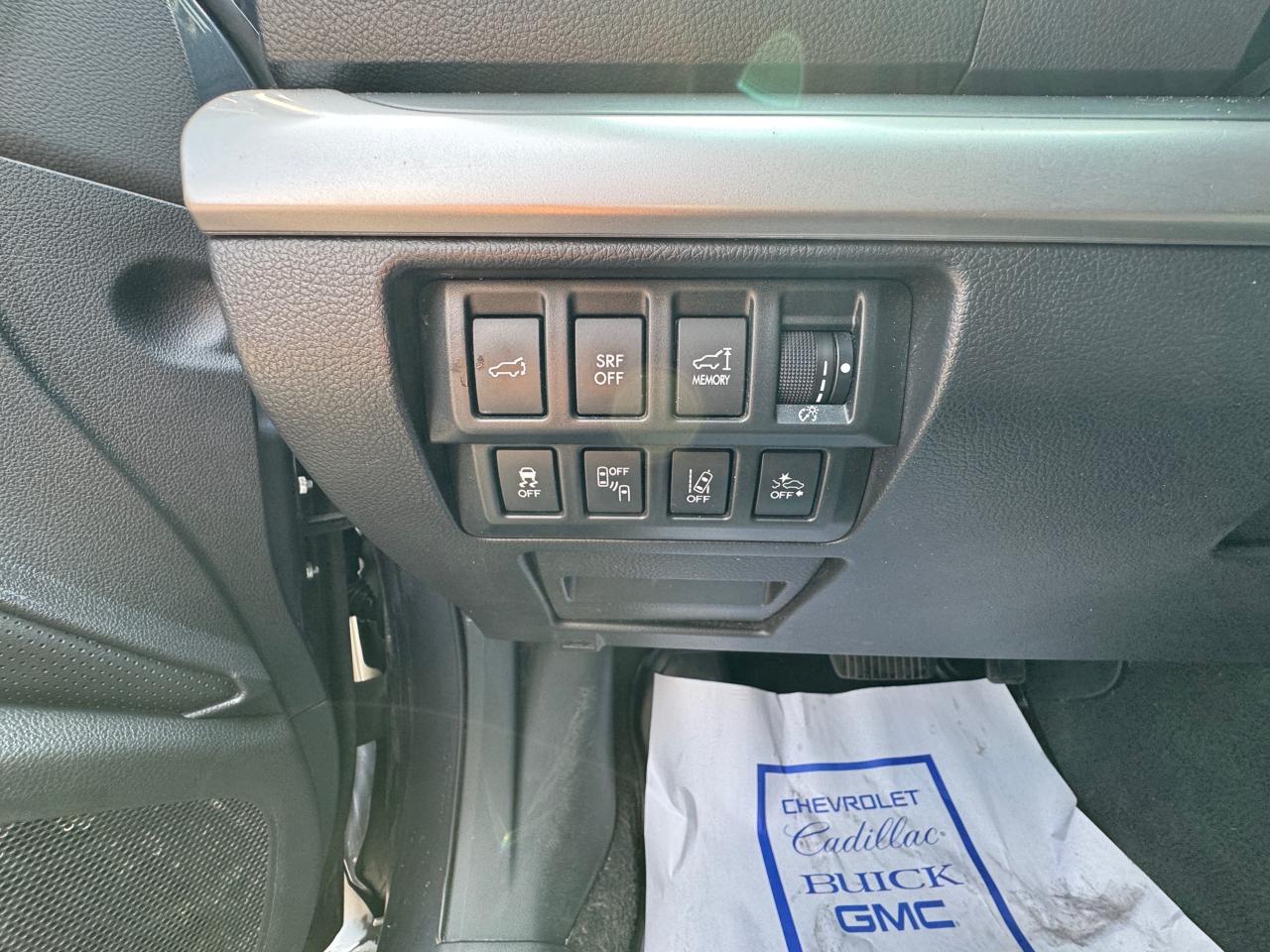 2017 Subaru Outback 3.6R Limited w/Technology Package (CVT) 4dr All-Wheel Drive Photo