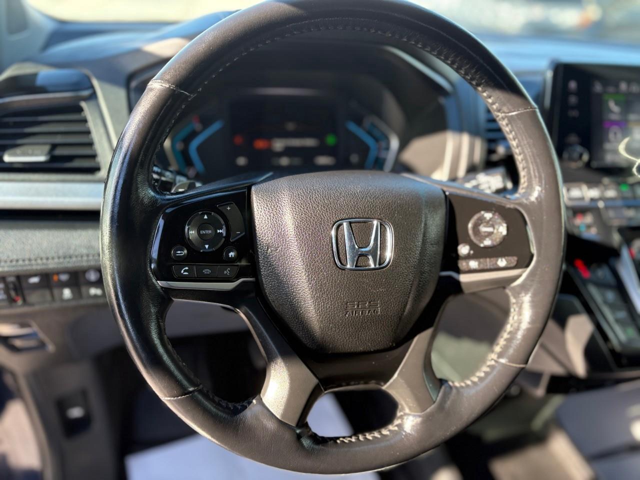 2022 Honda Odyssey EX-L Navi Passenger Van Photo