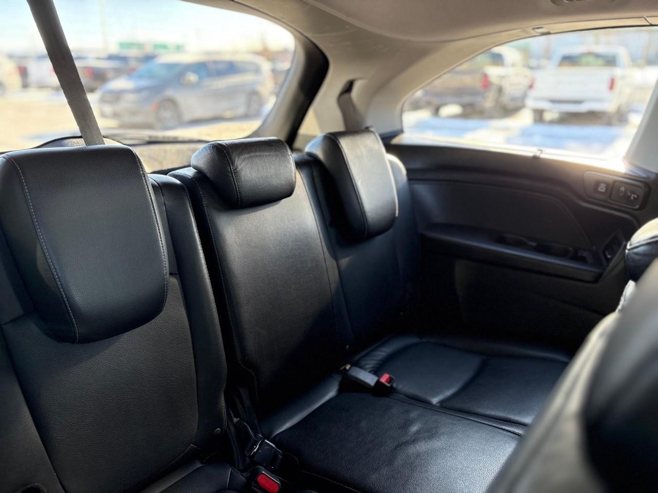 2022 Honda Odyssey EX-L Navi Passenger Van Photo