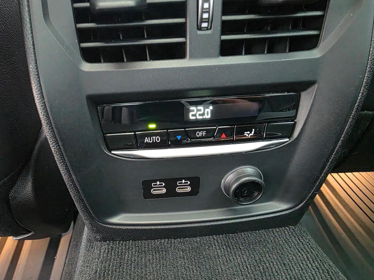 2020 BMW 330 i xDrive 4dr All-Wheel Drive Sedan Photo