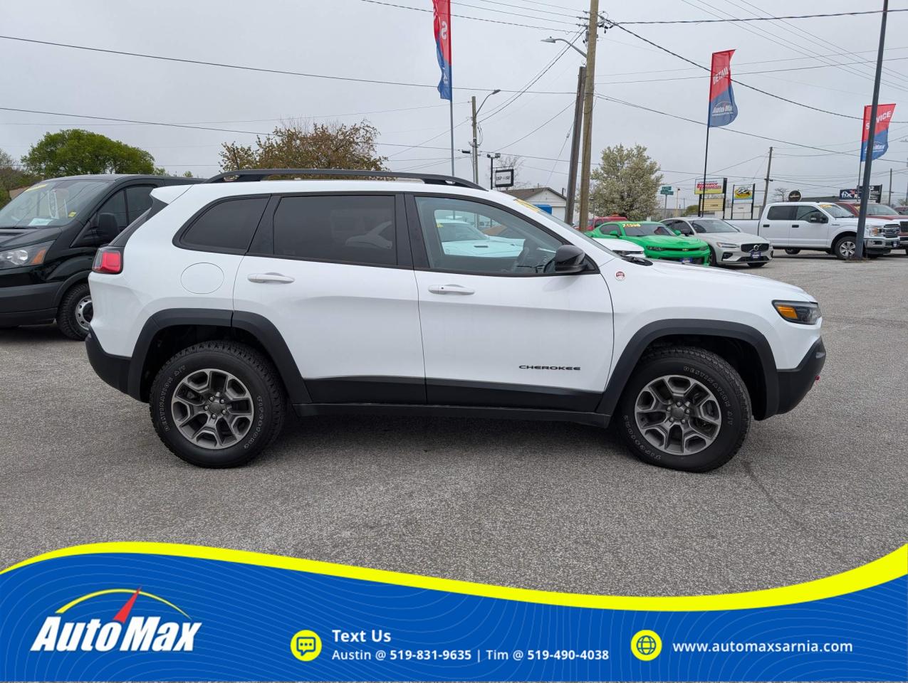 2022 Jeep Cherokee Trailhawk 4dr 4x4 Photo3