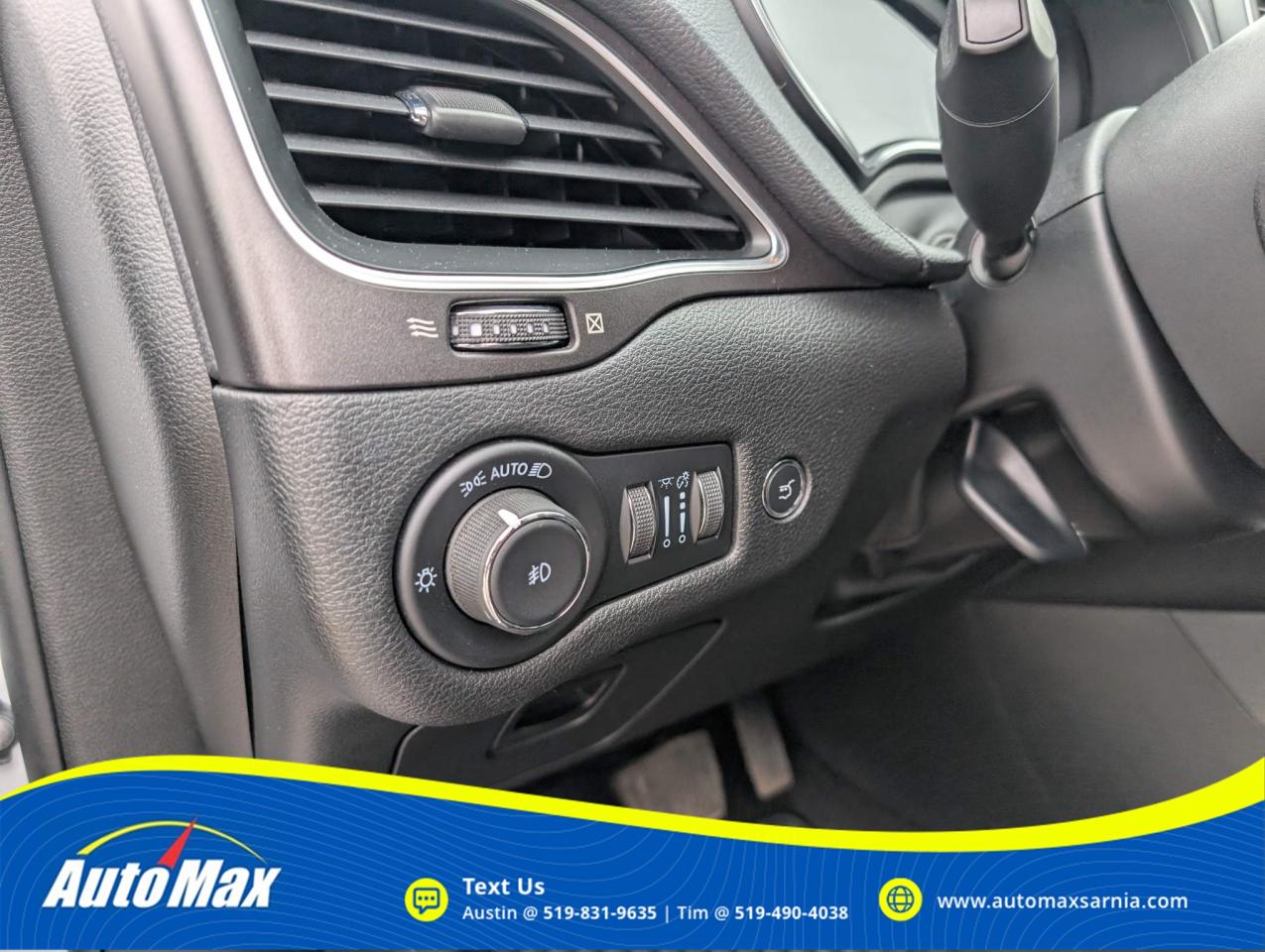 2022 Jeep Cherokee Trailhawk 4dr 4x4 Photo