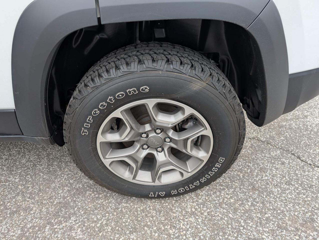 2022 Jeep Cherokee Trailhawk 4dr 4x4 Photo