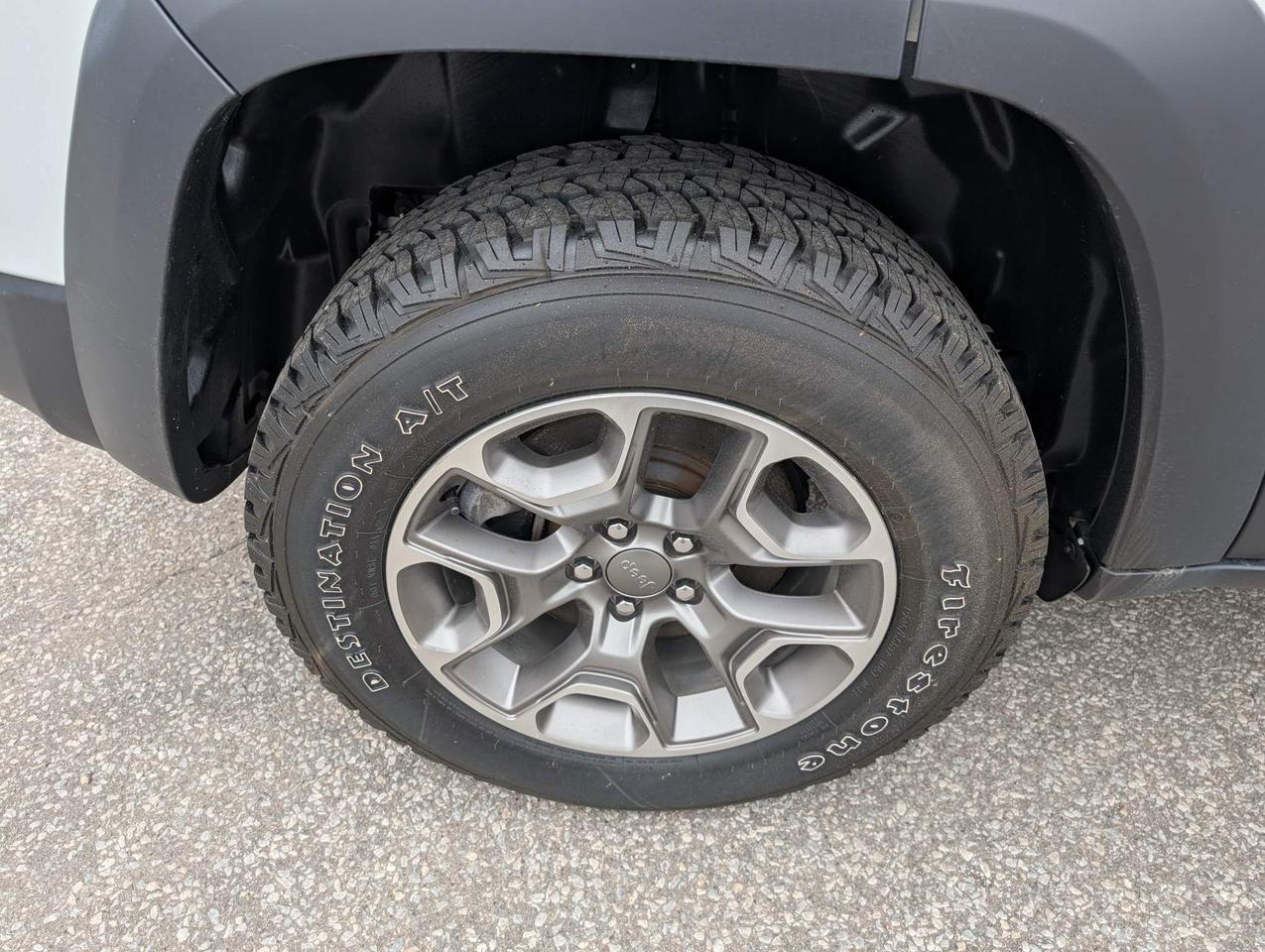 2022 Jeep Cherokee Trailhawk 4dr 4x4 Photo