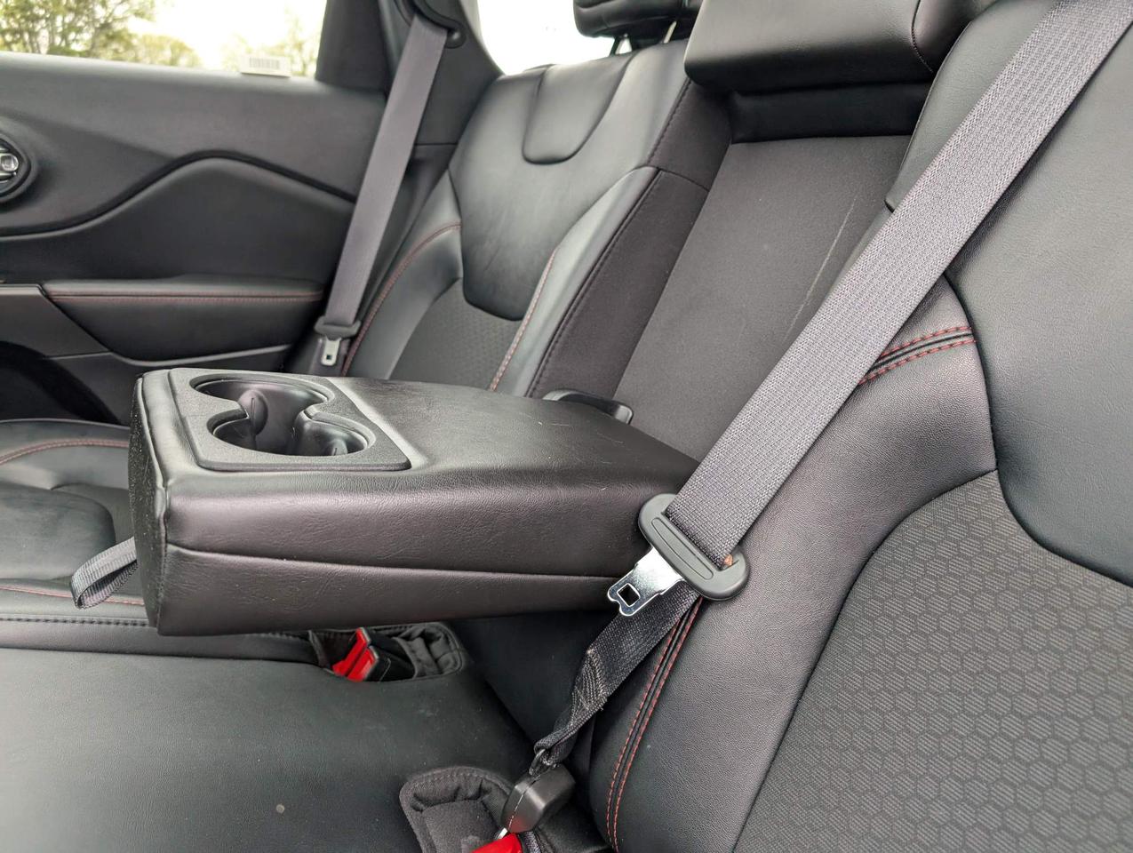 2022 Jeep Cherokee Trailhawk 4dr 4x4 Photo