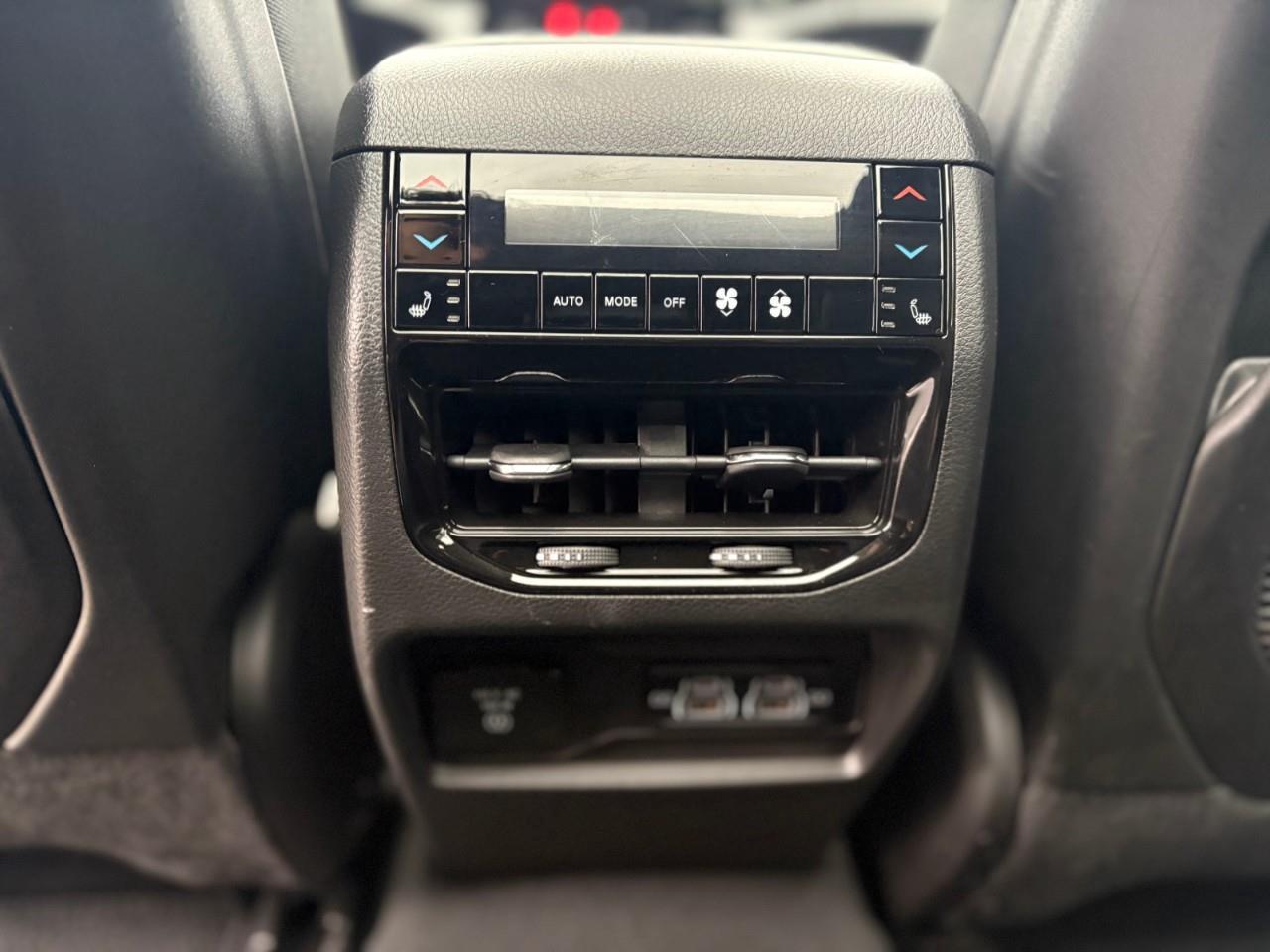 2024 Jeep Grand Cherokee Summit 4dr 4x4 Photo