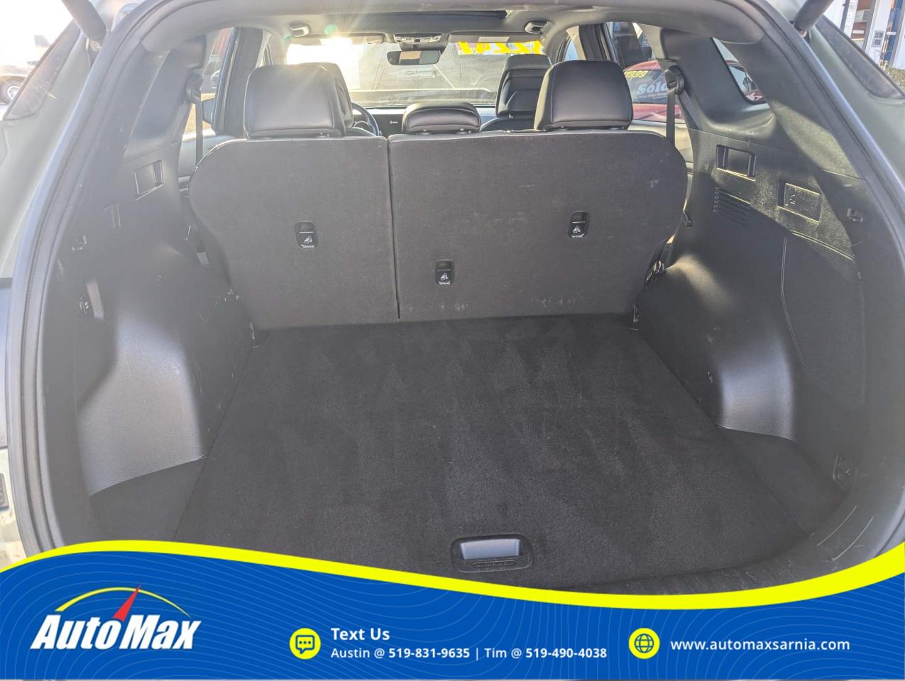 2023 Kia Sportage X-Line Limited w/Green Interior 4dr All-Wheel Drive Photo