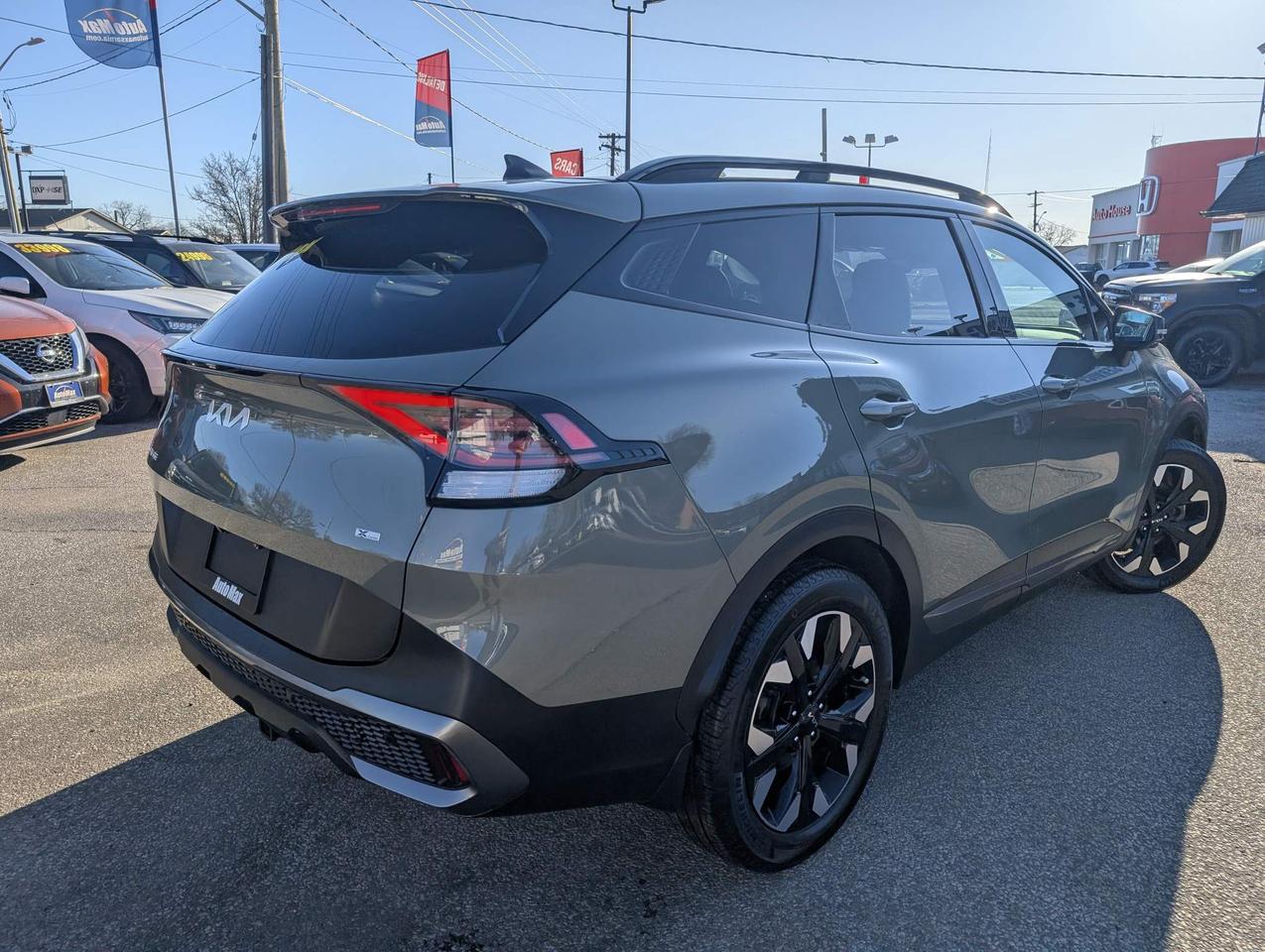 2023 Kia Sportage X-Line Limited w/Green Interior 4dr All-Wheel Drive Photo4