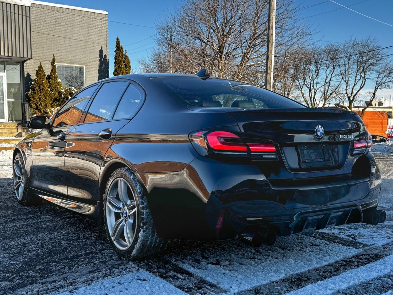 2012 BMW 5 Series 4dr Sdn 535i xDrive AWD Photo