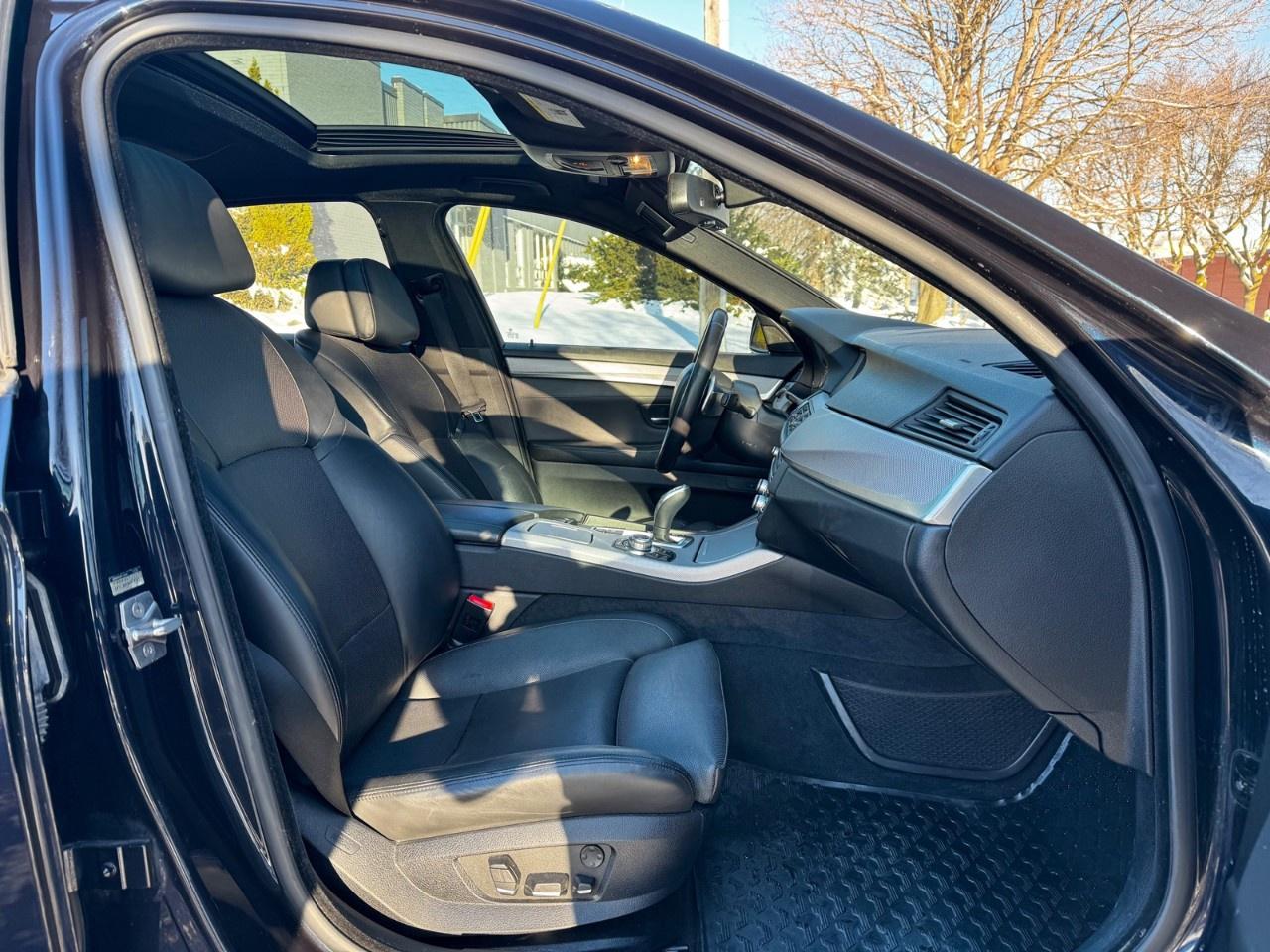 2012 BMW 5 Series 4dr Sdn 535i xDrive AWD Photo