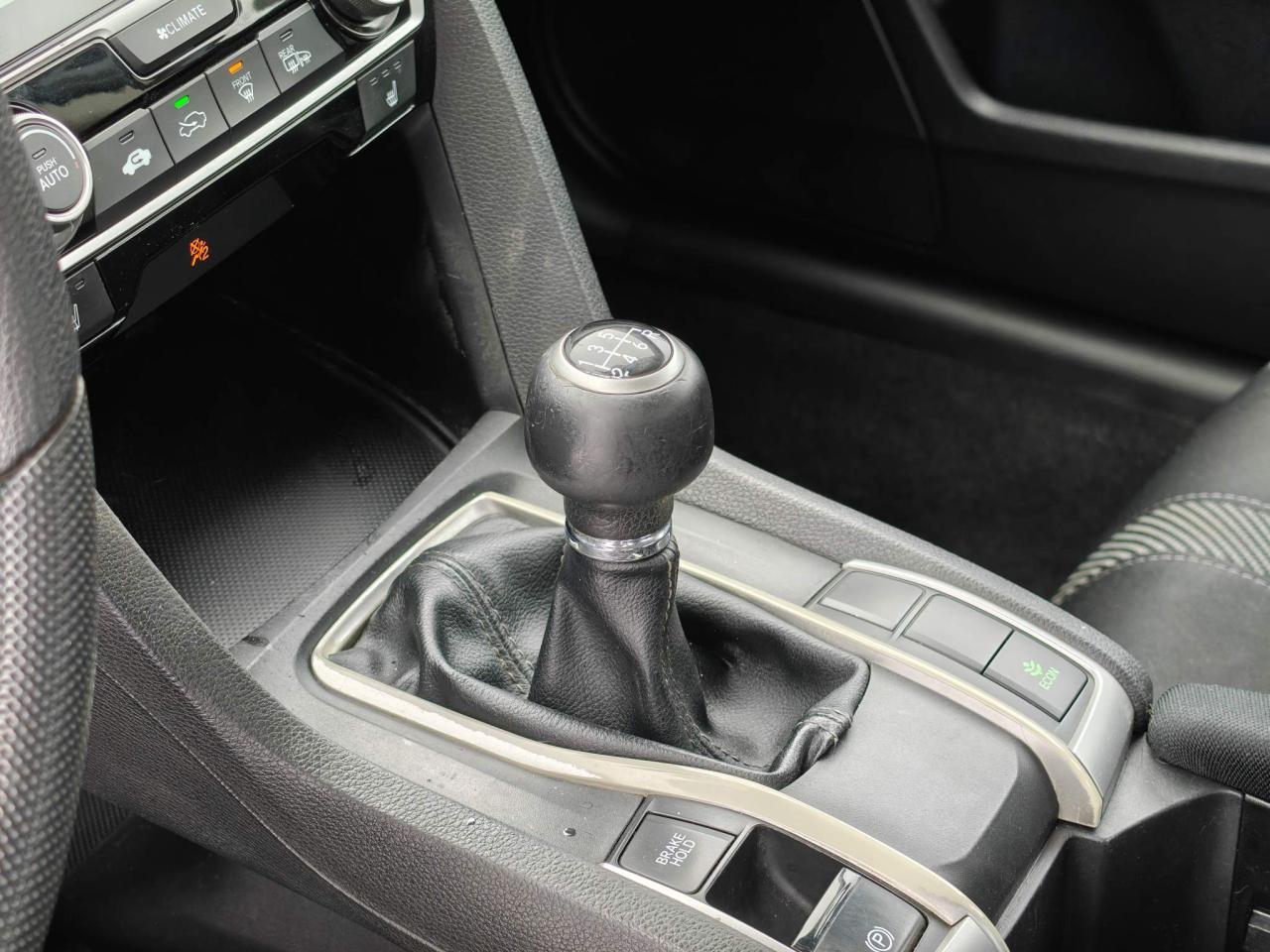 2018 Honda Civic LX (M6) 4dr Sedan Photo