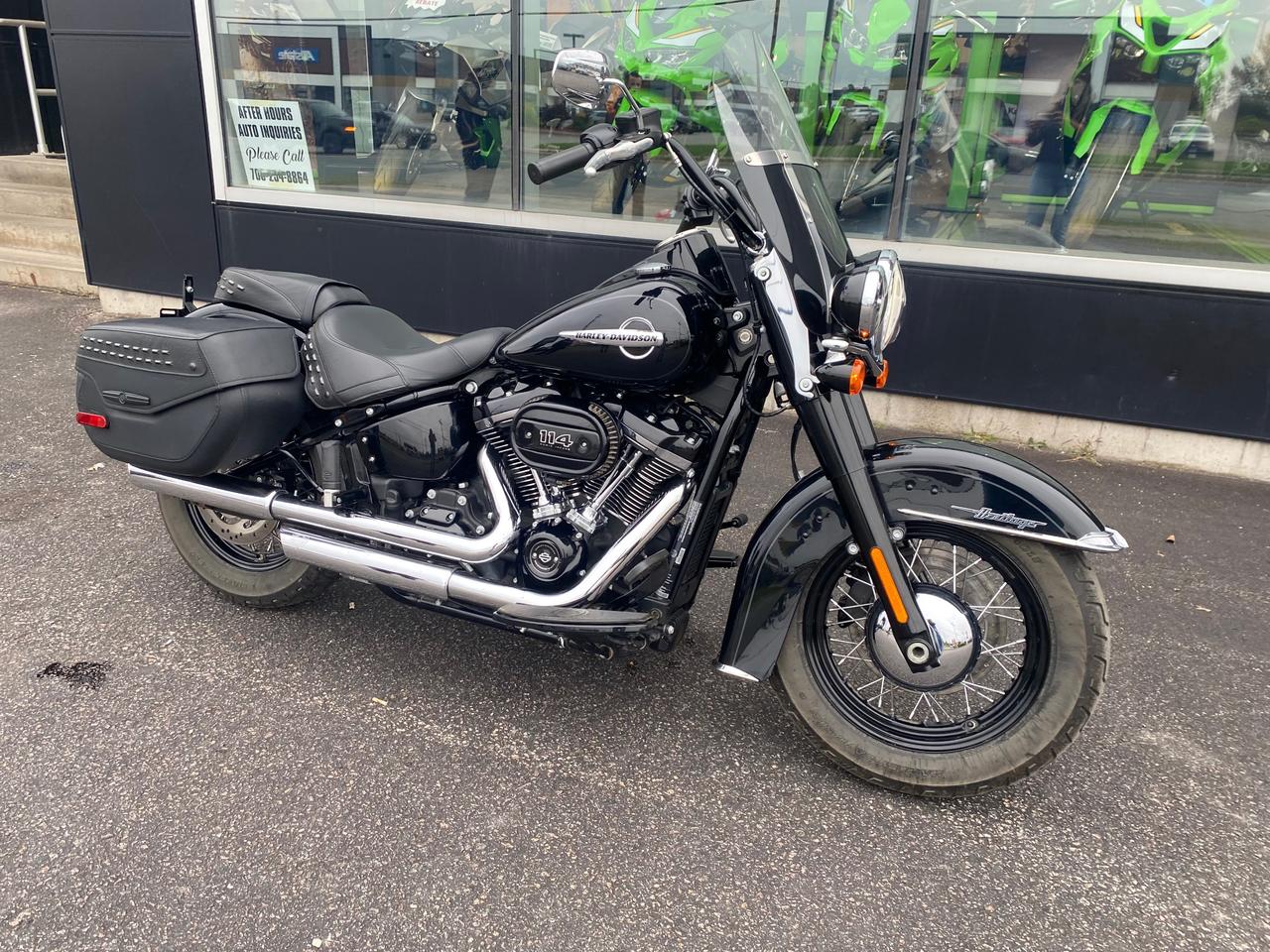 2019 Harley-Davidson FLHCS / Heritage Classic 114  Photo