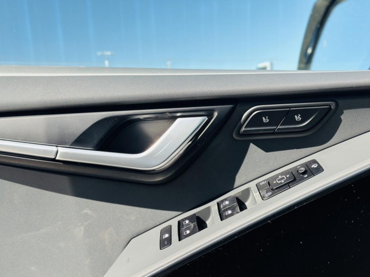 2026 Kia NIRO SX Photo