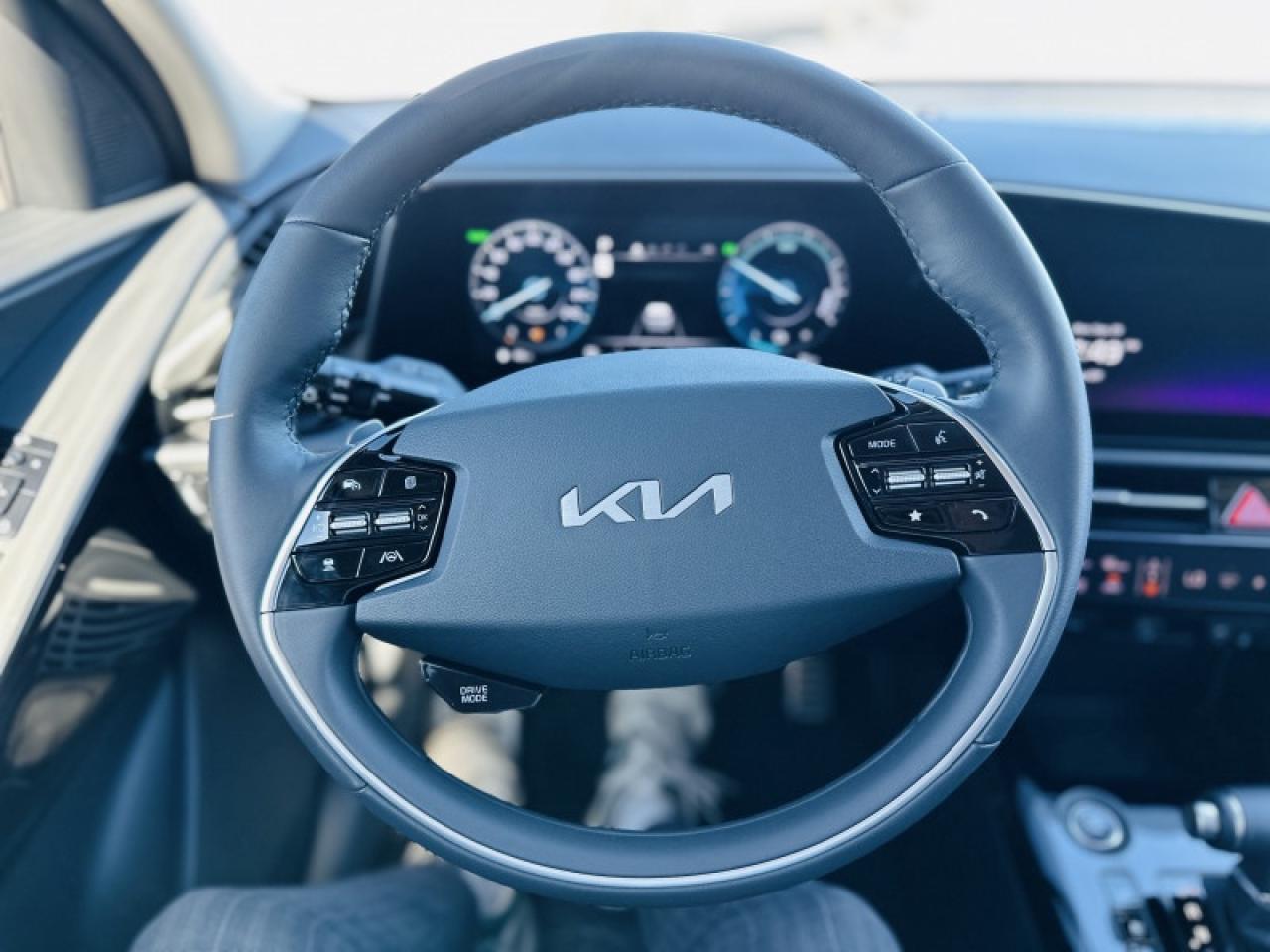 2026 Kia NIRO SX Photo