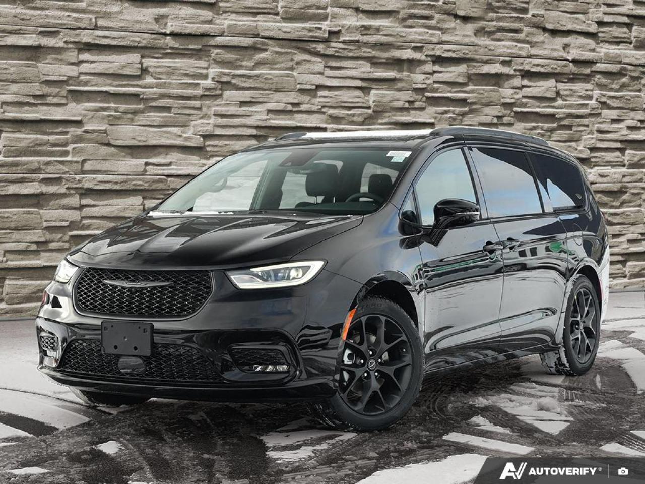 2026 Chrysler Pacifica Select Front-Wheel Drive Passenger Van Photo0