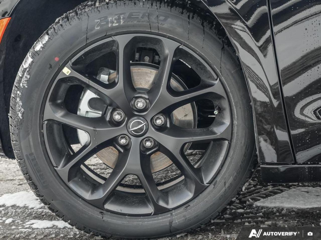 2026 Chrysler Pacifica Select Front-Wheel Drive Passenger Van Photo