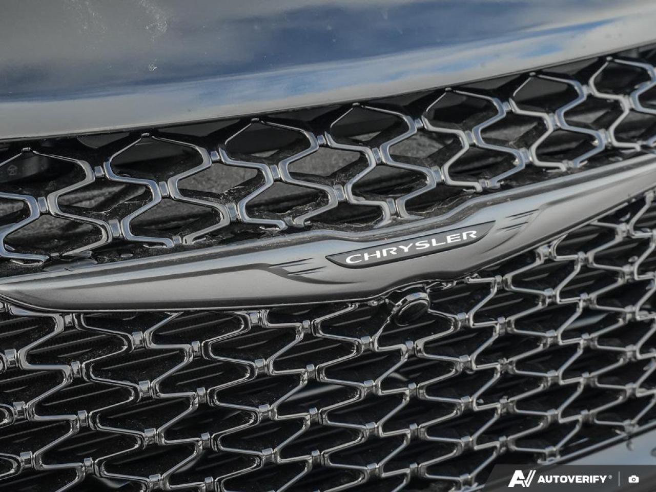 2026 Chrysler Pacifica Select Front-Wheel Drive Passenger Van Photo