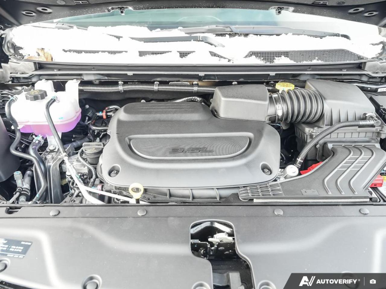 2026 Chrysler Pacifica Select Front-Wheel Drive Passenger Van Photo