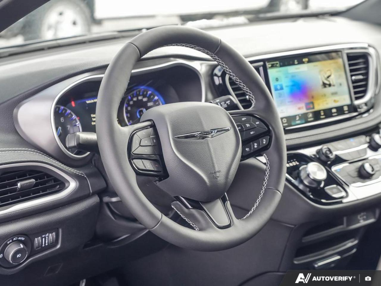 2026 Chrysler Pacifica Select Front-Wheel Drive Passenger Van Photo