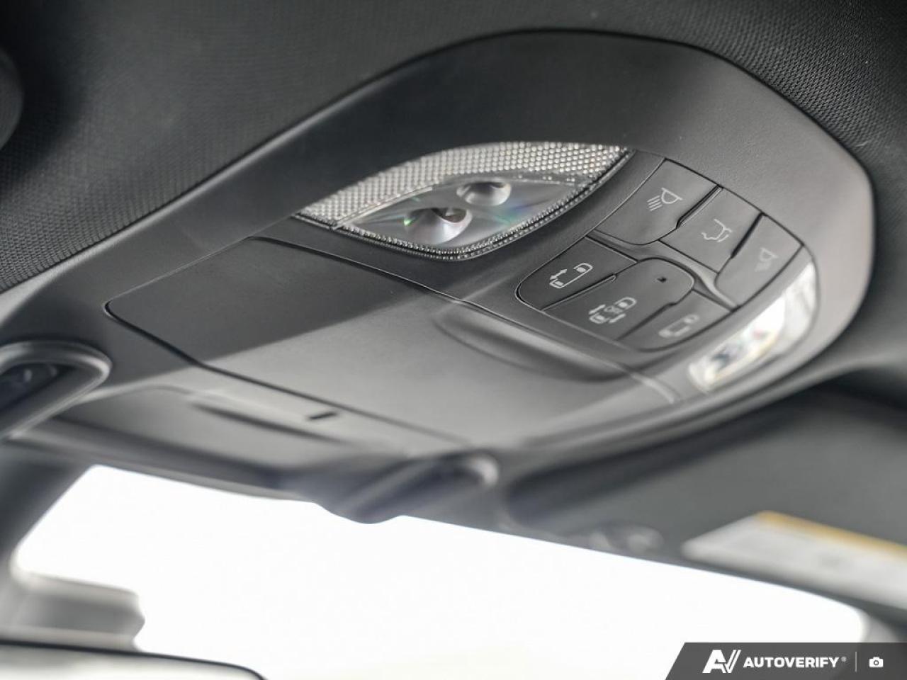 2026 Chrysler Pacifica Select Front-Wheel Drive Passenger Van Photo