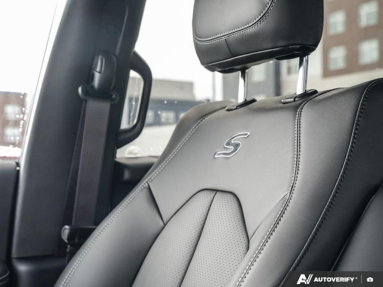 2026 Chrysler Pacifica Select Front-Wheel Drive Passenger Van Photo