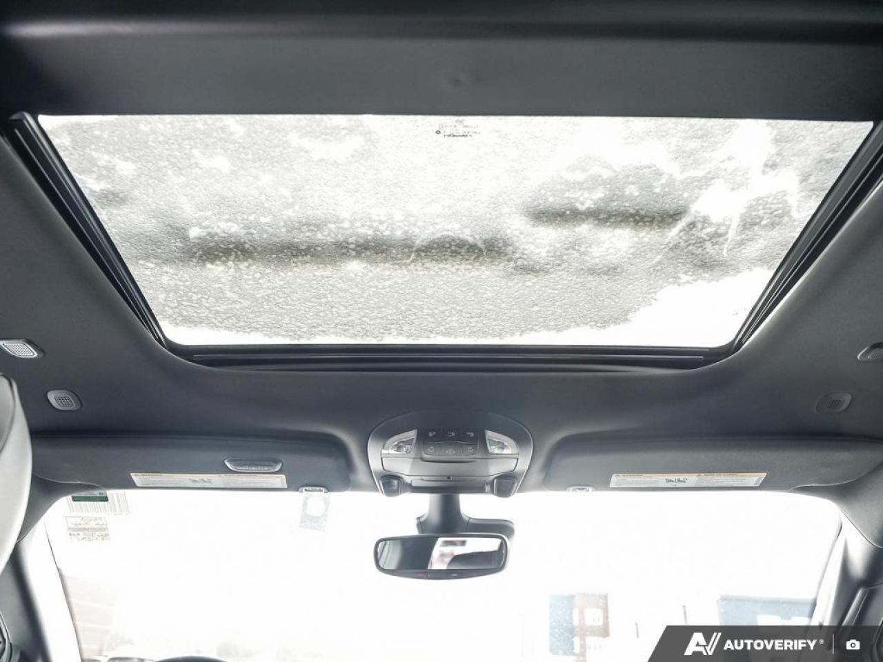 2026 Chrysler Pacifica Select Front-Wheel Drive Passenger Van Photo