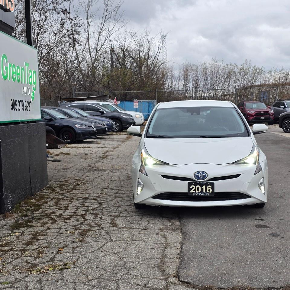 2016 Toyota Prius 5dr Hb Touring Photo2