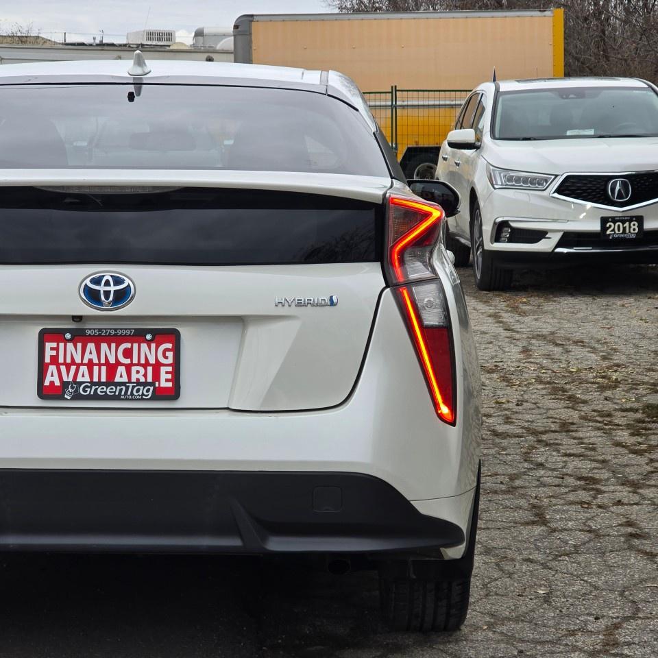 2016 Toyota Prius 5dr Hb Touring Photo