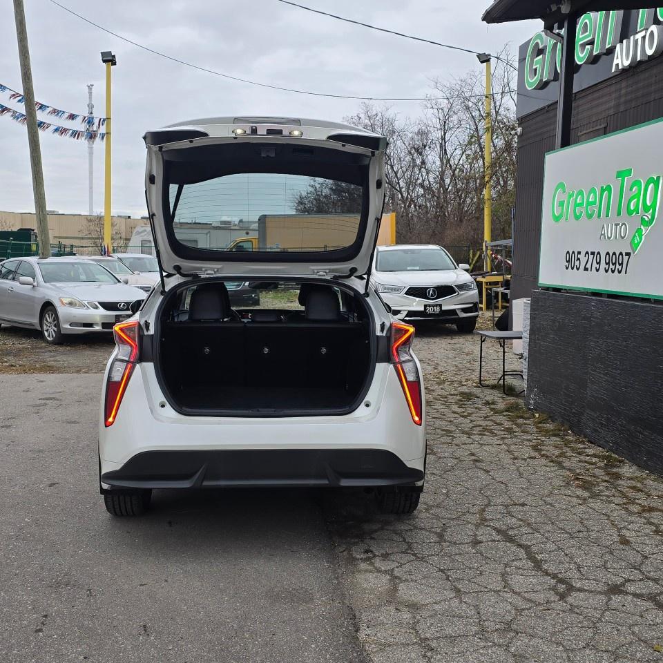 2016 Toyota Prius 5dr Hb Touring Photo