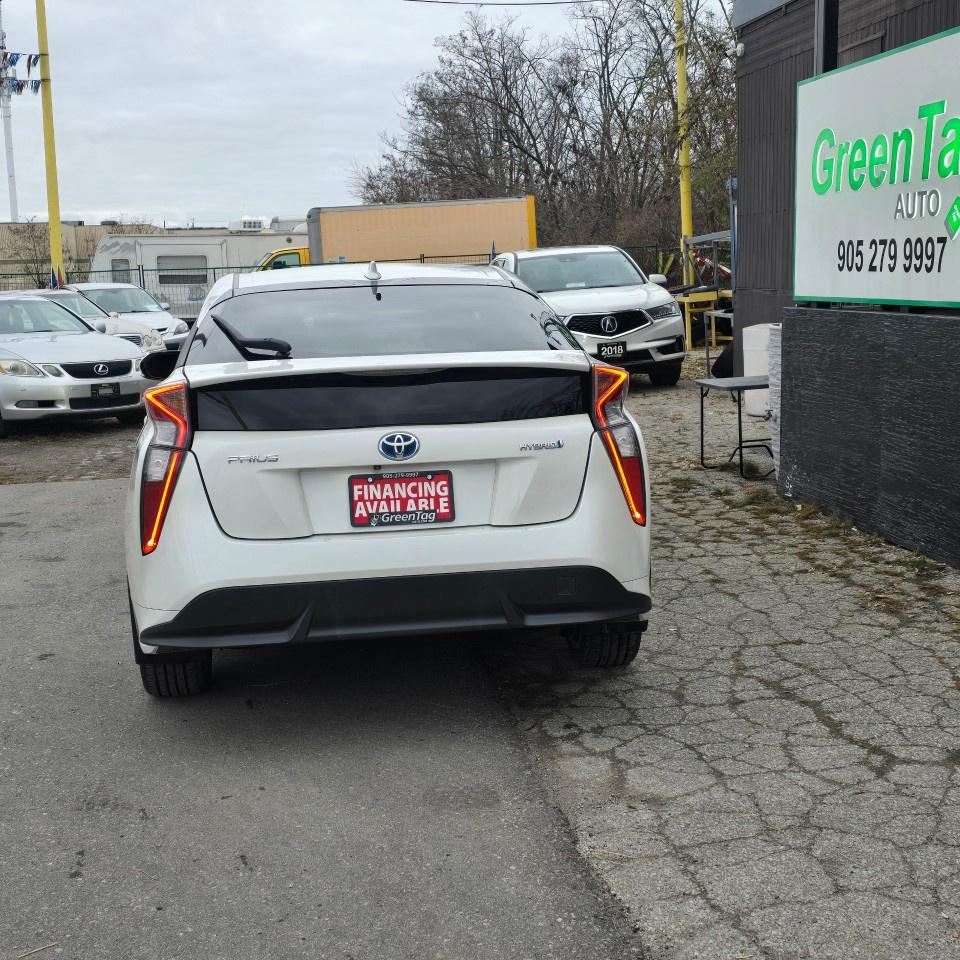 2016 Toyota Prius 5dr Hb Touring Photo