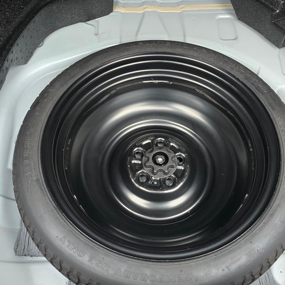 2016 Toyota Prius 5dr Hb Touring Photo