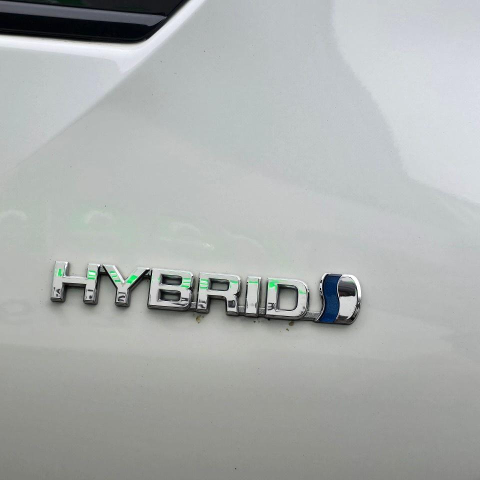 2016 Toyota Prius 5dr Hb Touring Photo