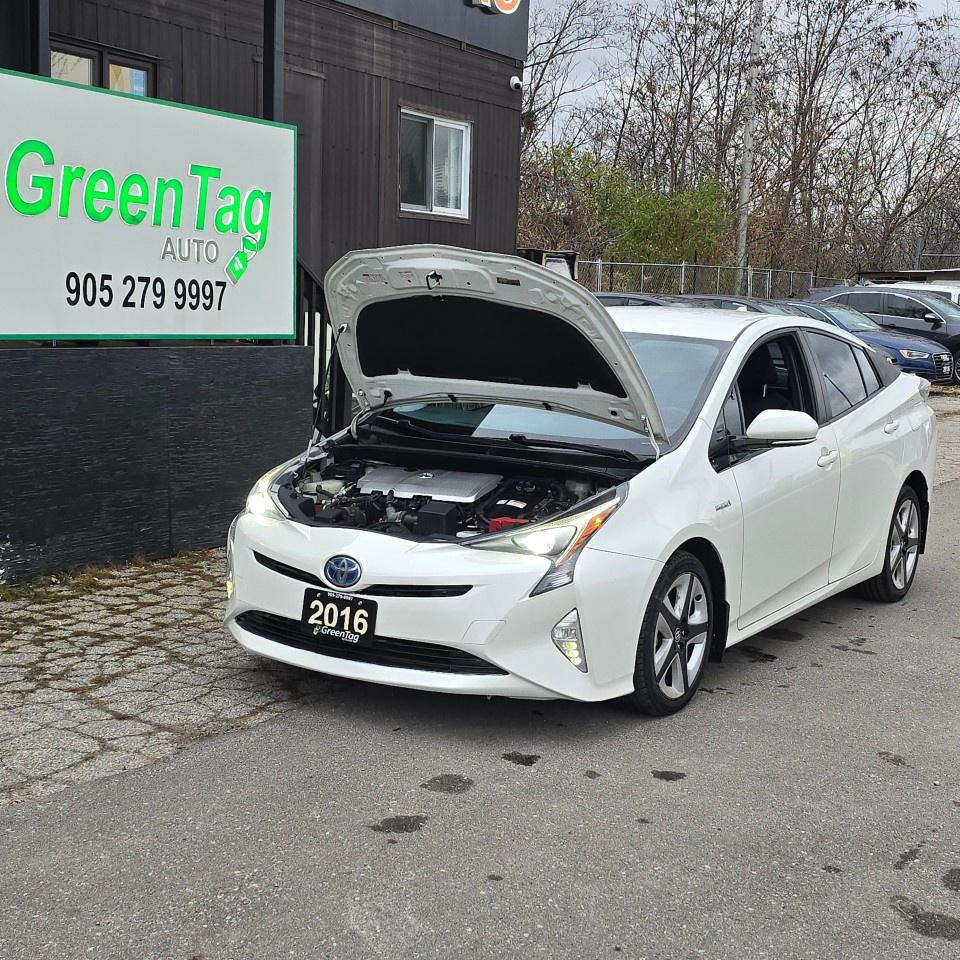 2016 Toyota Prius 5dr Hb Touring Photo