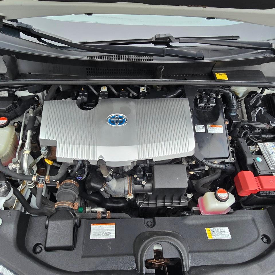 2016 Toyota Prius 5dr Hb Touring Photo