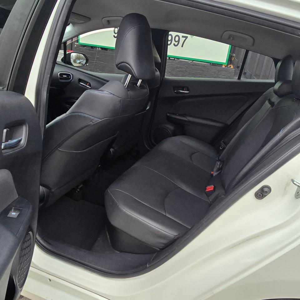 2016 Toyota Prius 5dr Hb Touring Photo