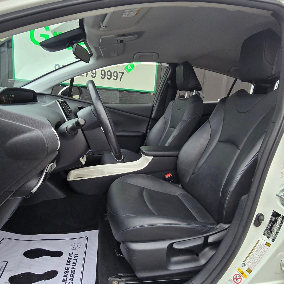 2016 Toyota Prius 5dr Hb Touring Photo