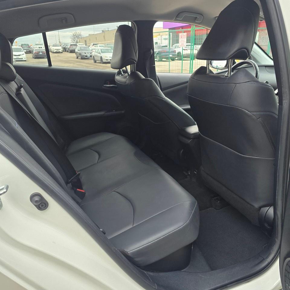 2016 Toyota Prius 5dr Hb Touring Photo