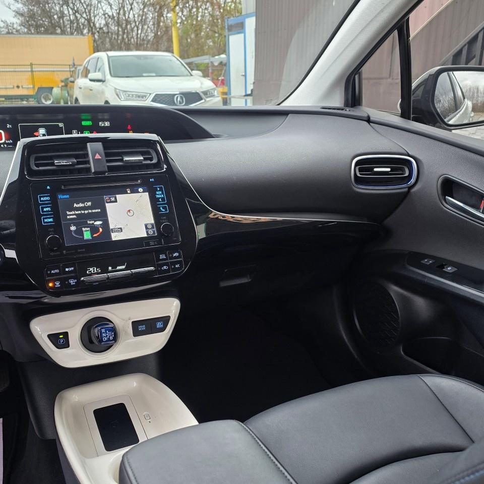 2016 Toyota Prius 5dr Hb Touring Photo