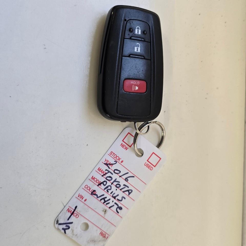 2016 Toyota Prius 5dr Hb Touring Photo