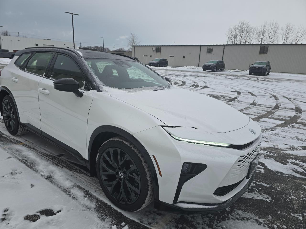 2025 Toyota Crown Signia Limited 4dr All-Wheel Drive Photo