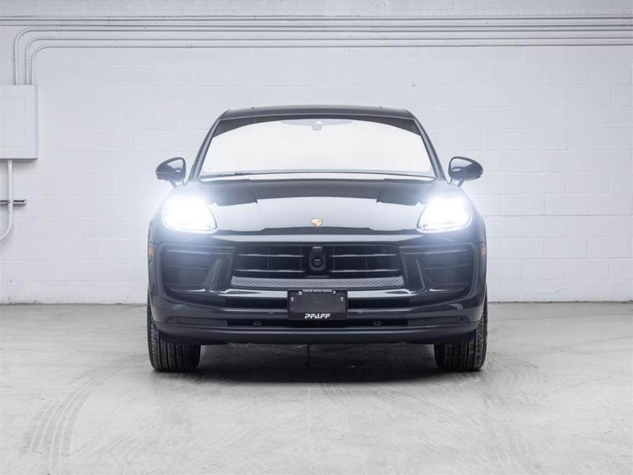 2025 Porsche Macan  Photo