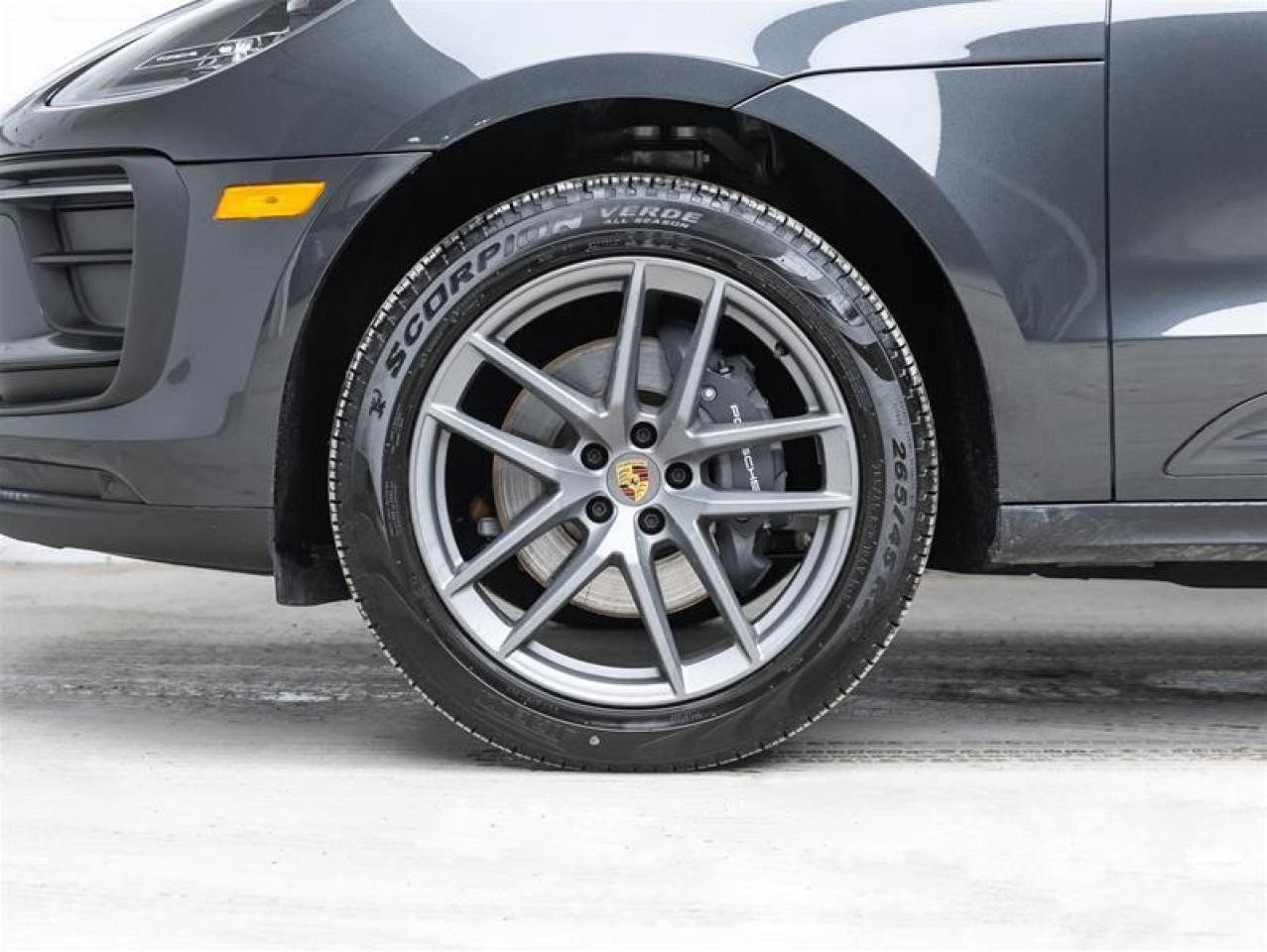 2025 Porsche Macan  Photo