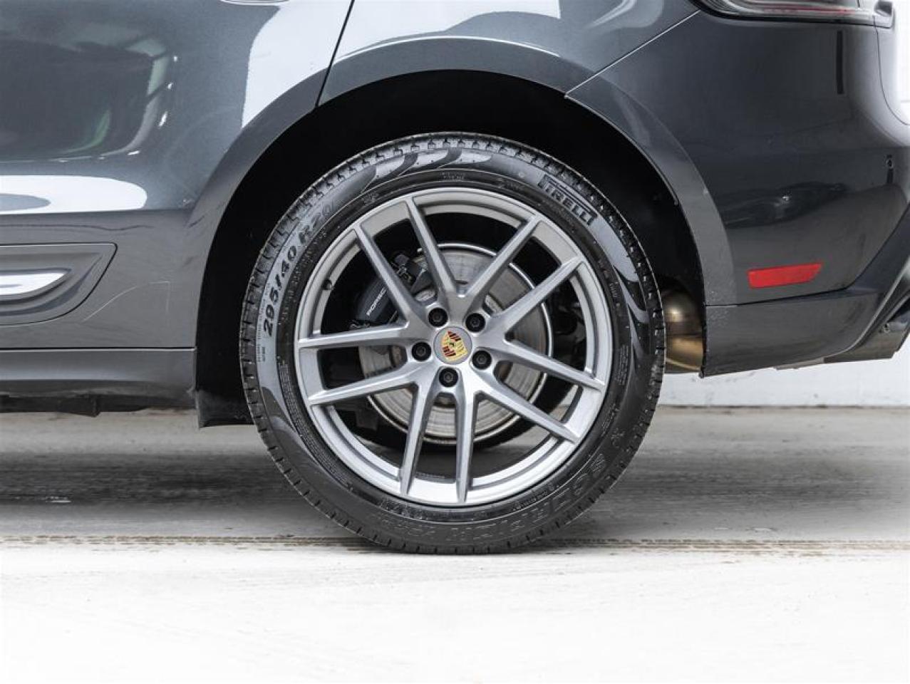 2025 Porsche Macan  Photo